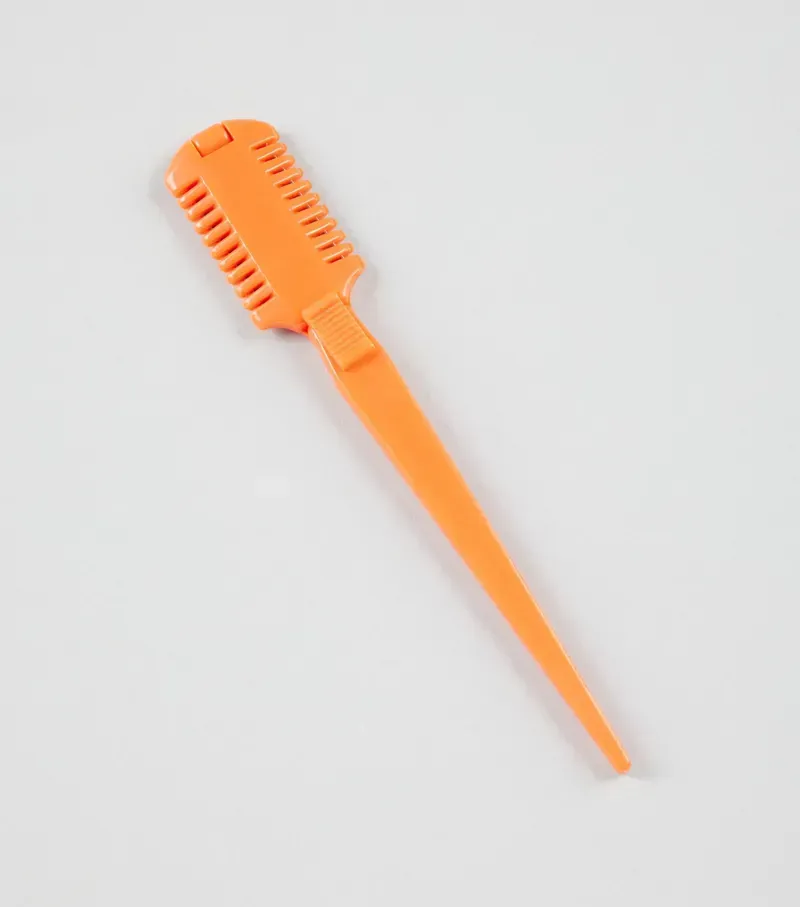 Premier Equine Double-Sided Mane Thinning Comb in Amber