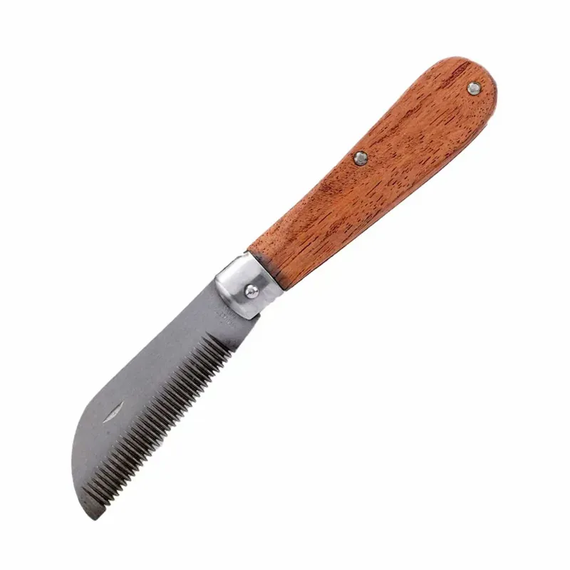 Lincoln Horse Care Accessories Thinning Knife in Silver