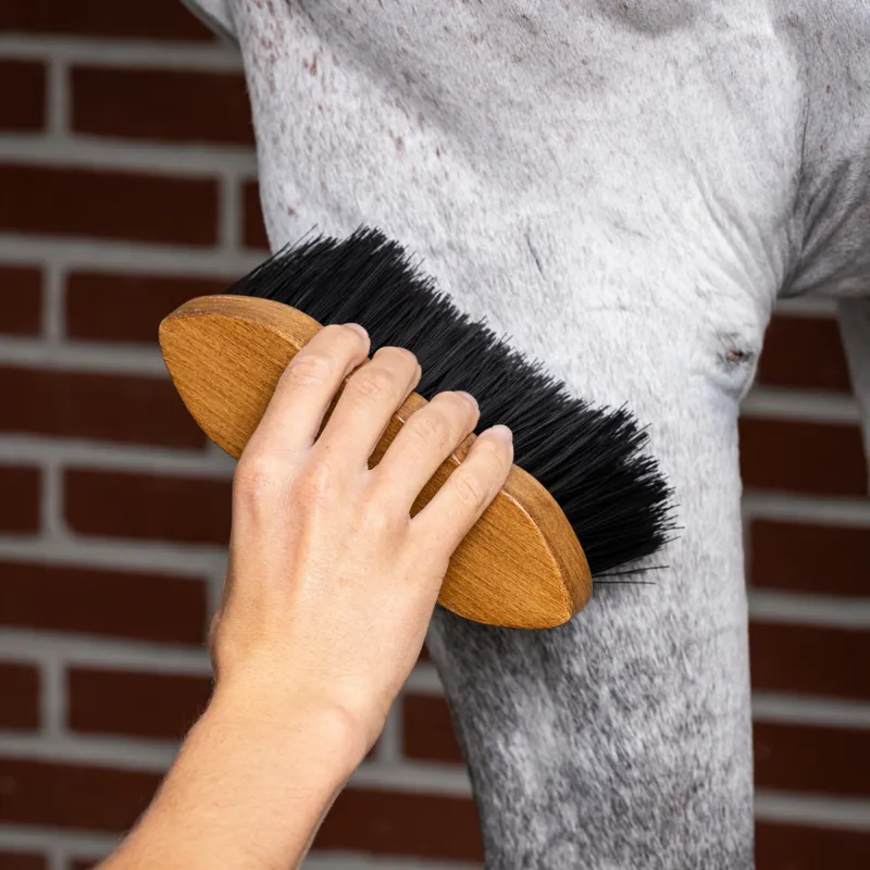 LeMieux Artisan Flick Brush Brown