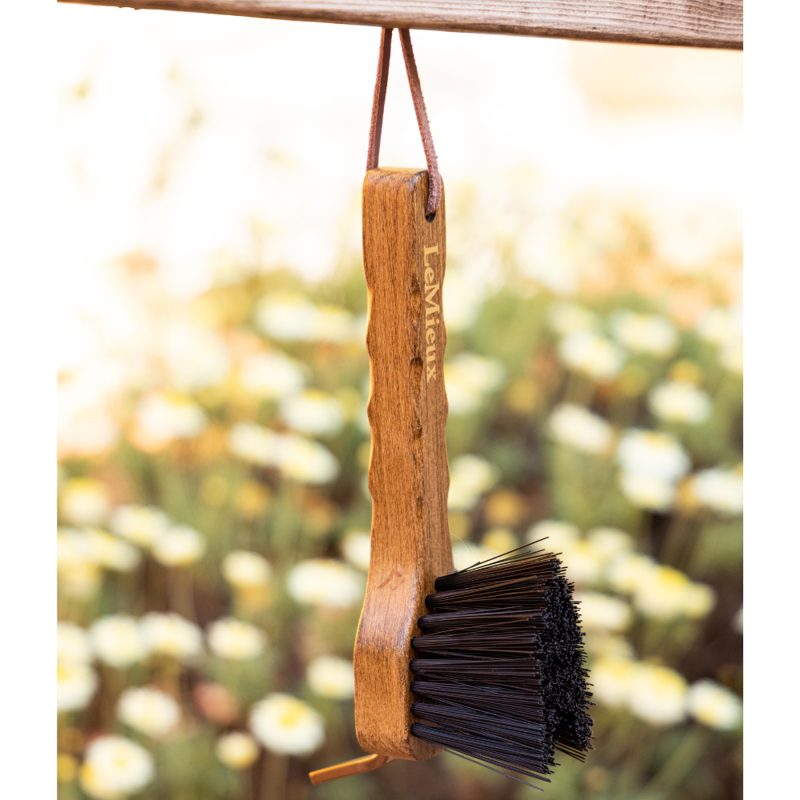 LeMieux Artisan Hoof Pick Brown-1