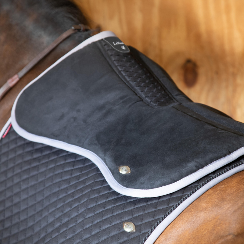 LeMieux Wither Relief Memory Foam Half Pad Black-2