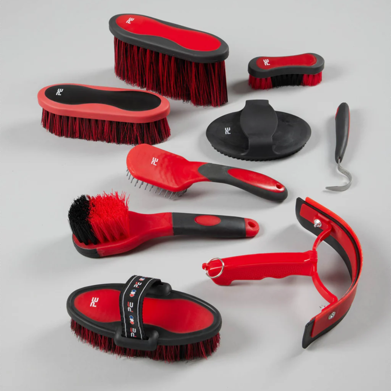 Premier Equine Soft-Touch Grooming Kit Set Black And Red-1