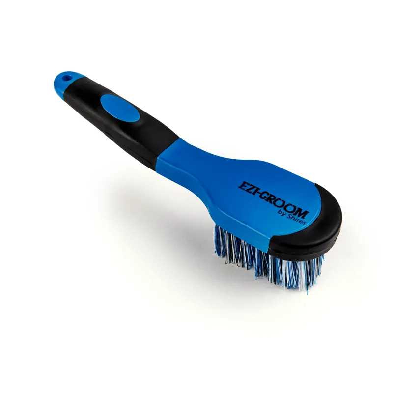 EZI-GROOM Grip Bucket Brush in Bright Blue -1