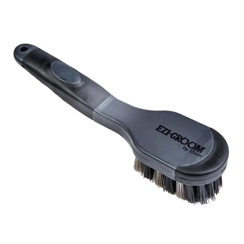 EZI-GROOM Grip Bucket Brush in Black-1