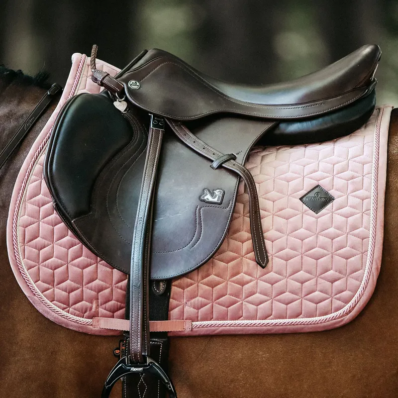 Kentucky Jumping Velvet Saddle Pad Old Rose
